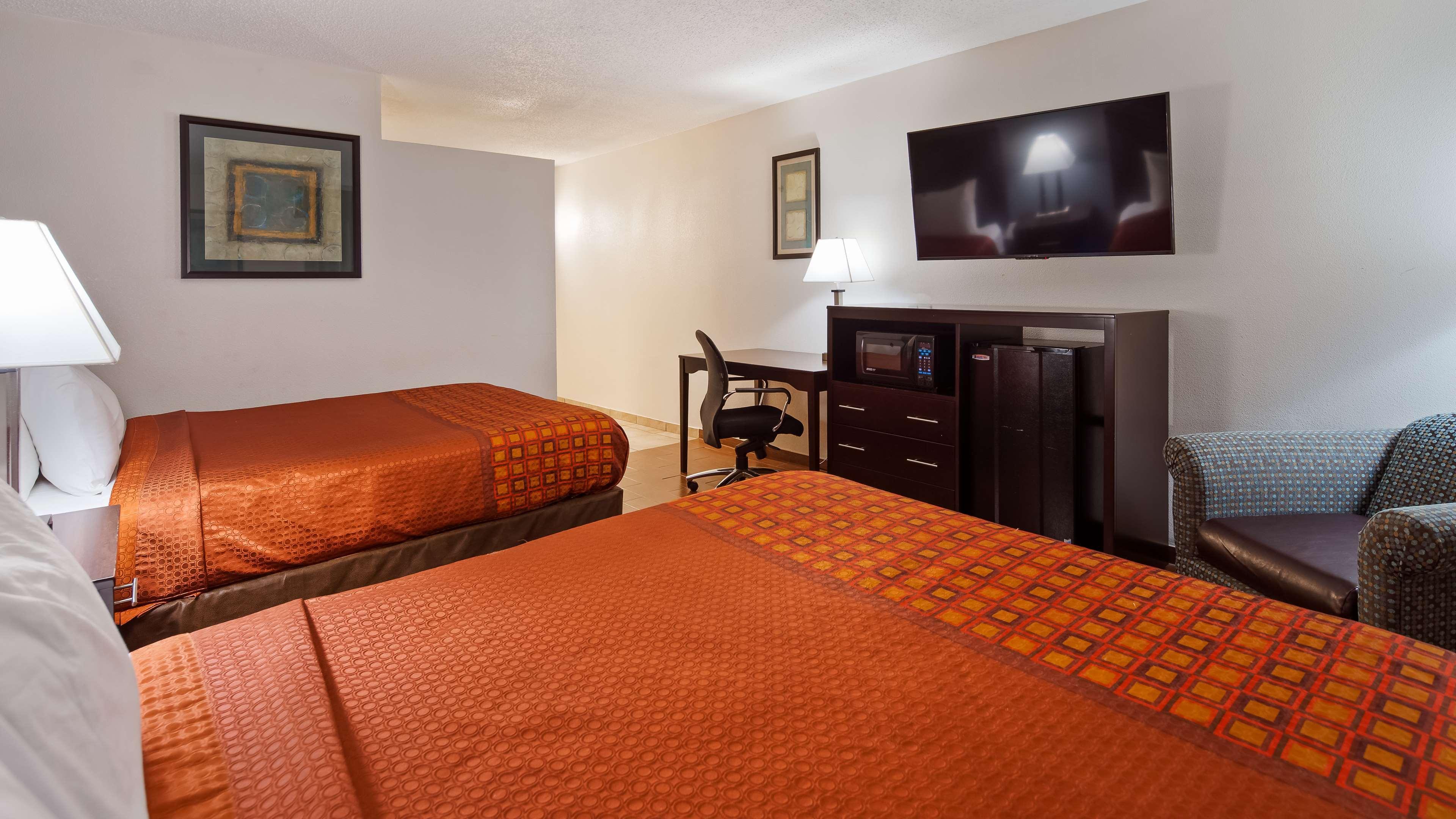 Best Western Plus Harrisburg East Inn&Suites Exterior foto