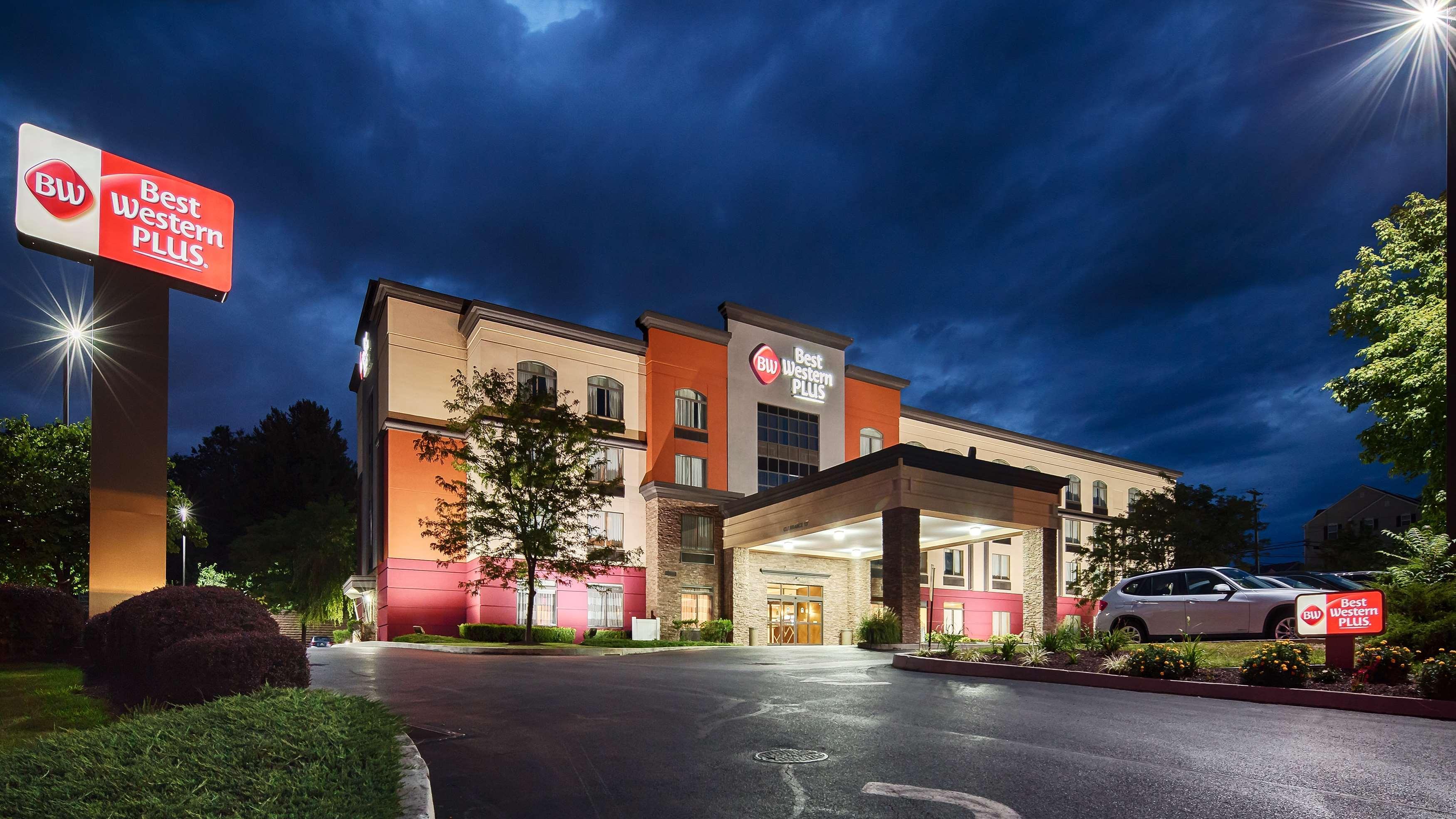 Best Western Plus Harrisburg East Inn&Suites Exterior foto